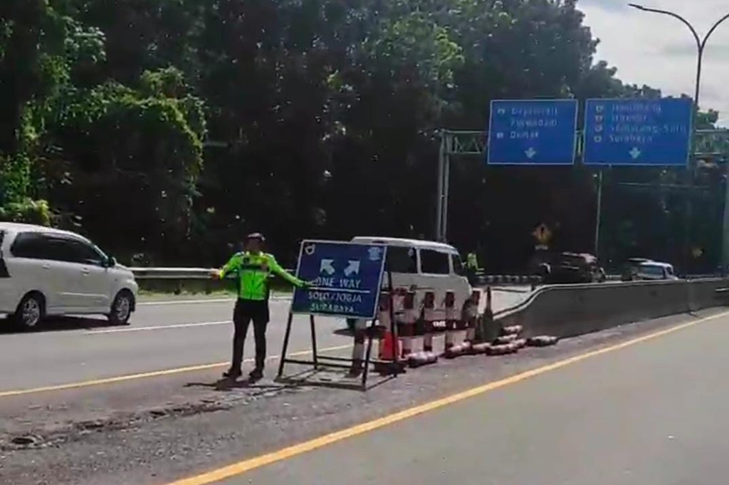 Jasa Marga Terapkan One Way Lokal dari Tol Semarang ABC hingga KM 442 Bawen