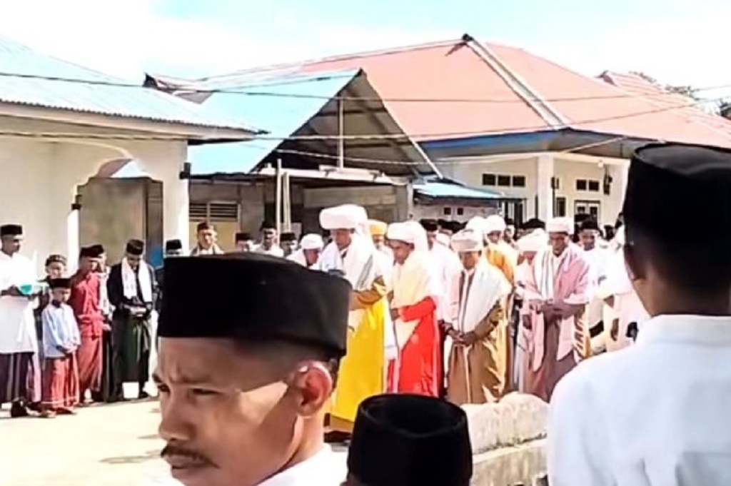 Viral Warga di Buru Selatan Maluku Gelar Salat Idul Fitri, Sudah Lebaran sejak 27 Maret