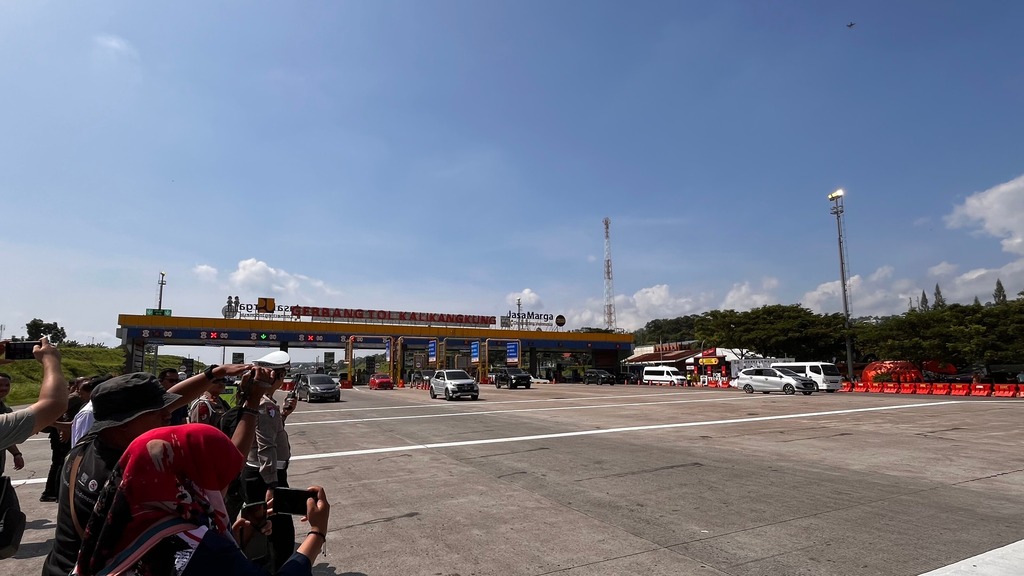 One Way Nasional Diberlakukan Hari Ini, dari GT Kalikangkung sampai Cikampek