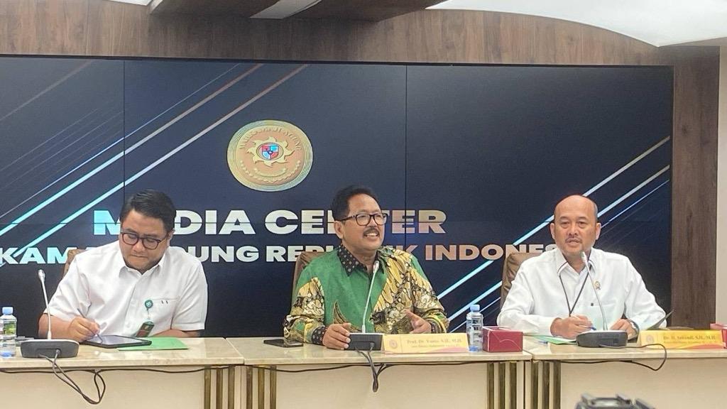 Hakim dan Panitera MA yang jadi Tersangka Suap Ekspor CPO Diberhentikan Sementara!