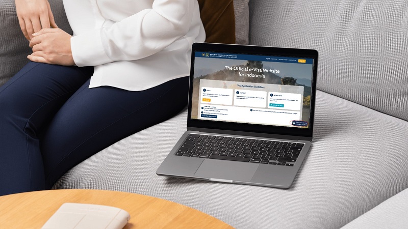 Begini Cara Mengecek Status Permohonan Visa dan Izin Tinggal Indonesia, Mudah!