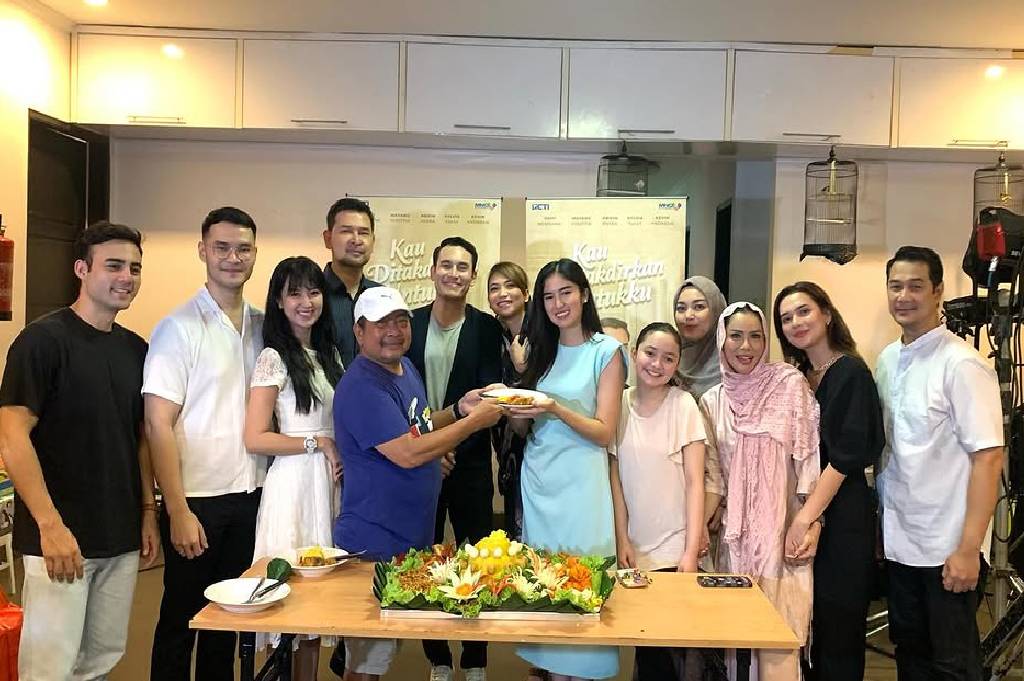 Sinetron Kau Ditakdirkan Untukku Tayang Perdana di RCTI, Seluruh Pemain Potong Tumpeng!