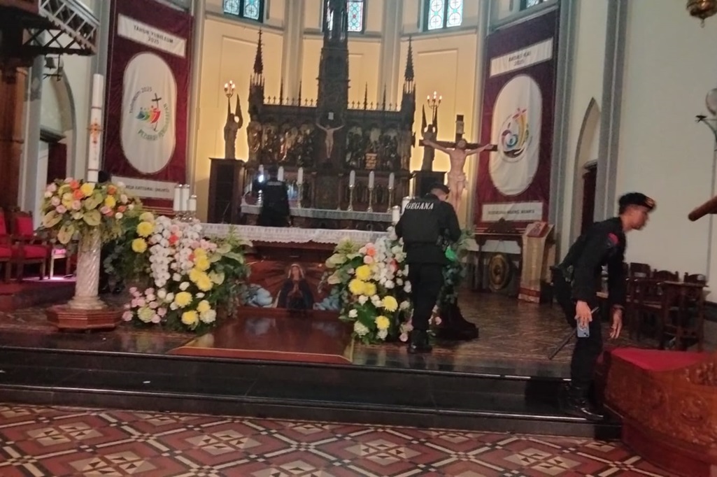 154 Polisi Kawal Misa Paskah di Gereja Katedral Jakarta, Tim Gegana Dikerahkan
