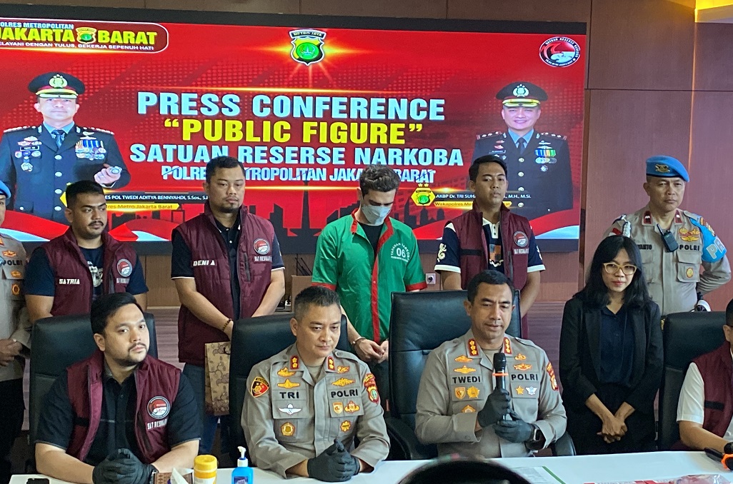Alasan Fachri Albar Pakai Narkoba: Hadapi Hidup dan Masalah Pekerjaan