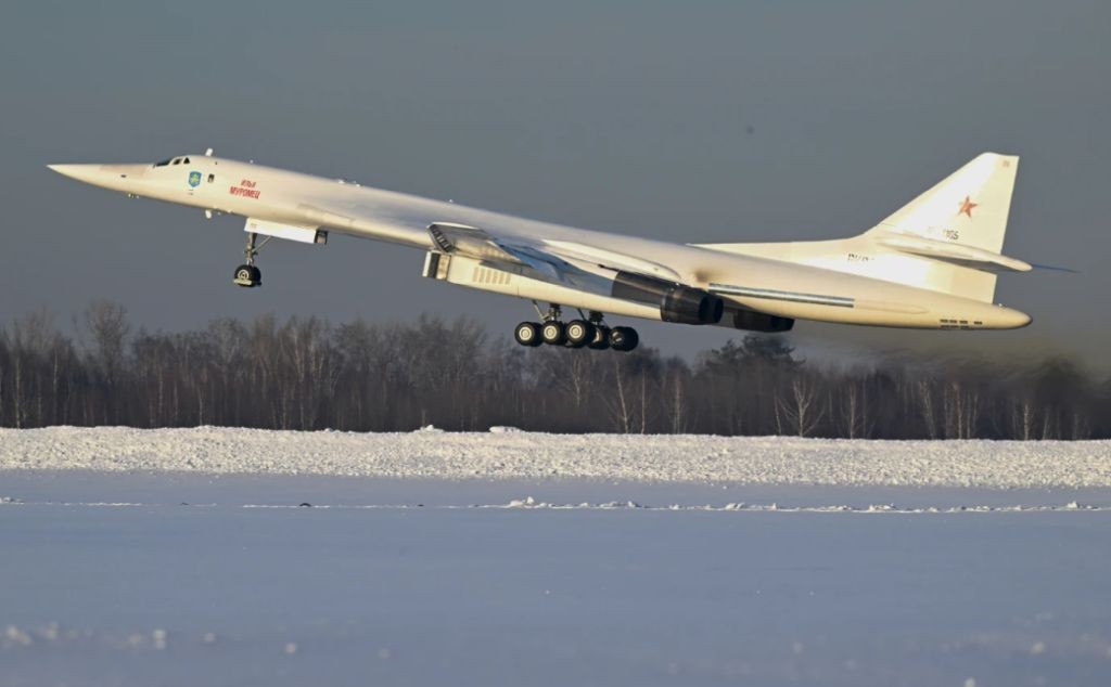 Profil Jet Tempur Tupolev Tu-160M Rusia, Pengebom Nuklir Canggih Pernah Dijajal Putin