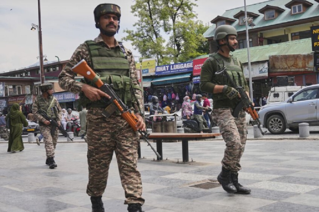Tegang! Pasukan Pakistan dan India Baku Tembak di Perbatasan Kashmir