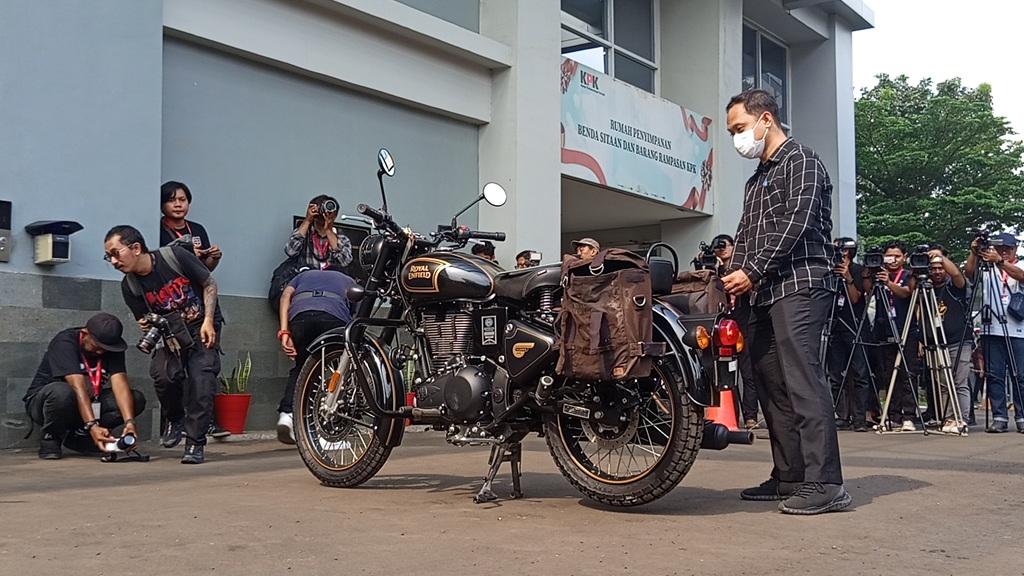 Penampakan Motor Royal Enfield Milik Ridwan Kamil yang Sudah Dipindah ke Rupbasan KPK