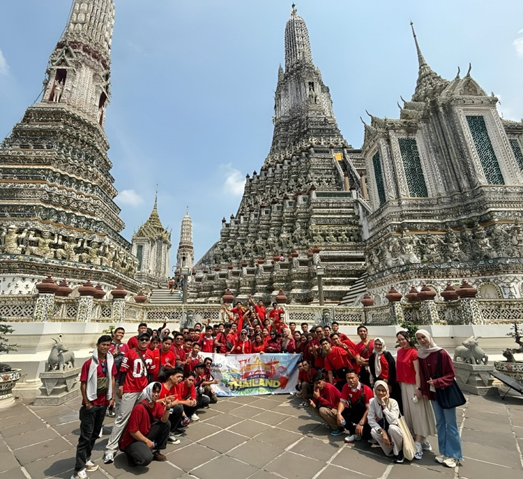 Alfamidi Apresiasi dan Beri Trip Reward 546 Karyawan Terbaik ke Luar Negeri