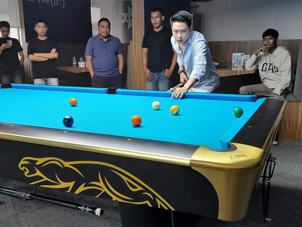 Kevin Sanjaya Sebut Fedor Gorst Role Model untuk Atlet Biliar Indonesia