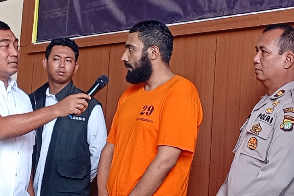 Tampang Pengacara Bawa Senpi dan Sabu di Jakpus, Ngaku Buat Lindungi Diri