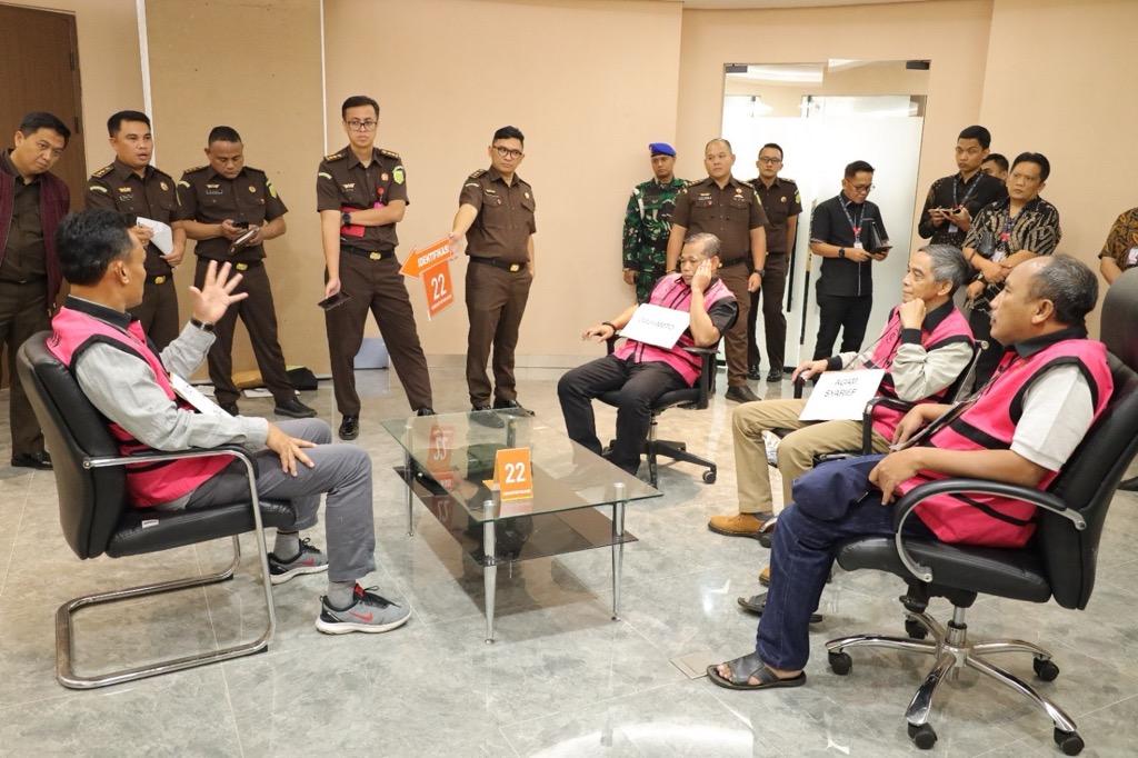 Kejagung Gelar Rekonstruksi Suap Vonis Lepas Kasus Korupsi CPO, Ini Potretnya