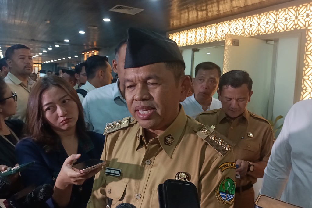 Dedi Mulyadi Sindir Elite Pengkritik Program Siswa Dibina di Barak: Komentar Aja Bisanya!