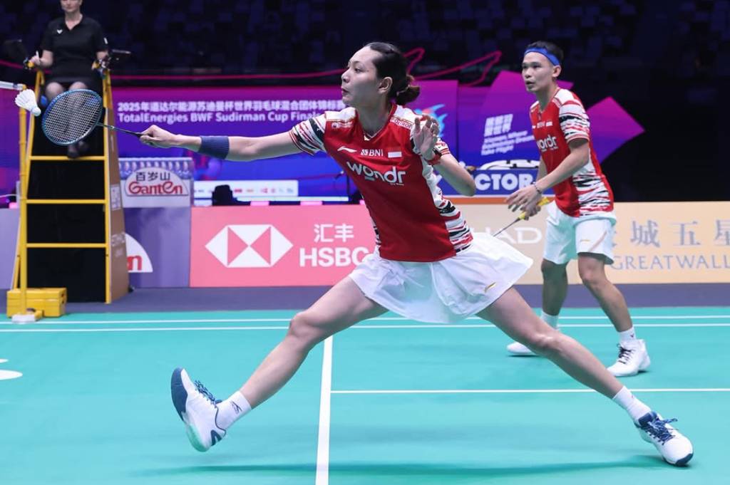 Hasil Piala Sudirman 2025: Rinov/Gloria Tumbang, Indonesia Tertinggal 0-1 dari Thailand 