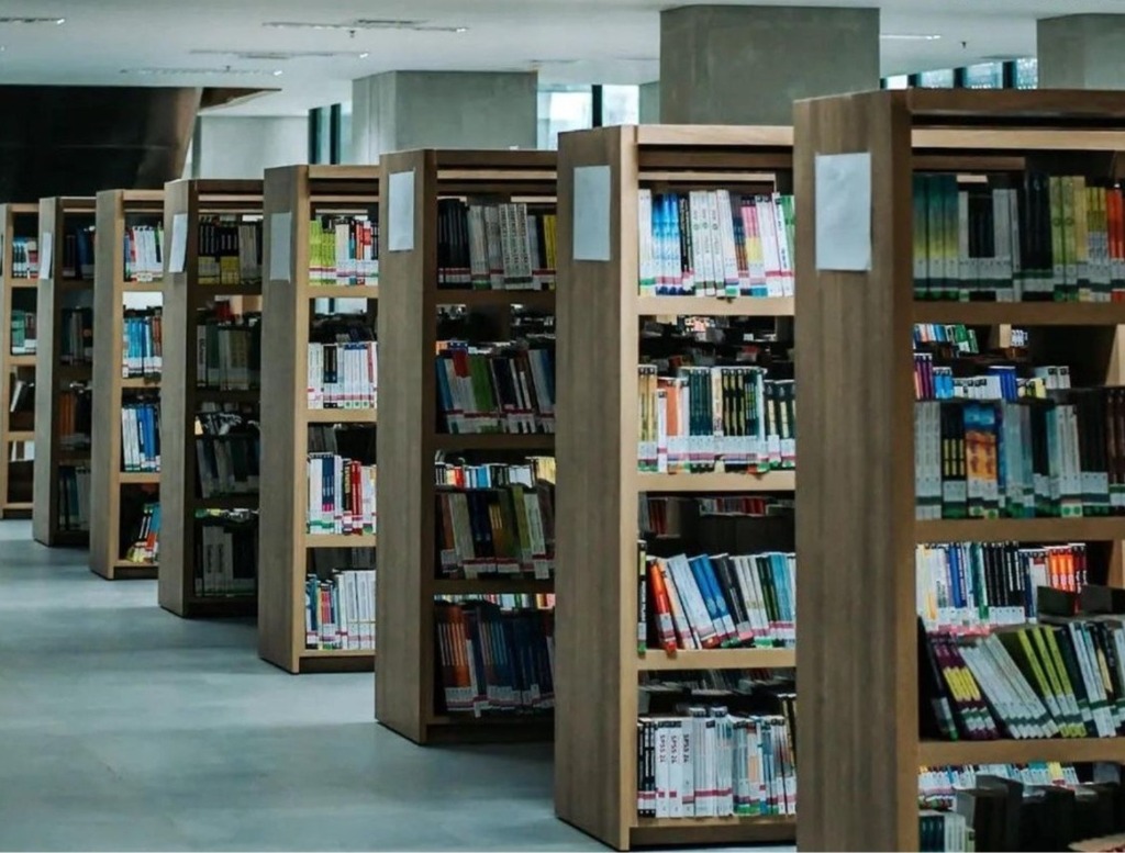 Pengumuman! Perpustakaan Cikini dan PDS HB Jassin Buka sampai Pukul 22.00 