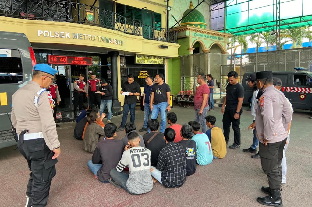 Polisi Tangkap 14 Jukir Liar dan Pak Ogah di Tamansari Jakbar