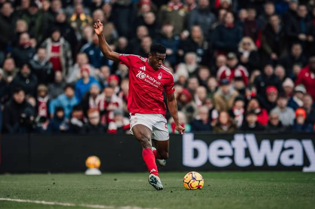 Profil dan Biodata Taiwo Awoniyi, Striker Nottingham Forest yang Koma usai Tabrak Tiang Gawang