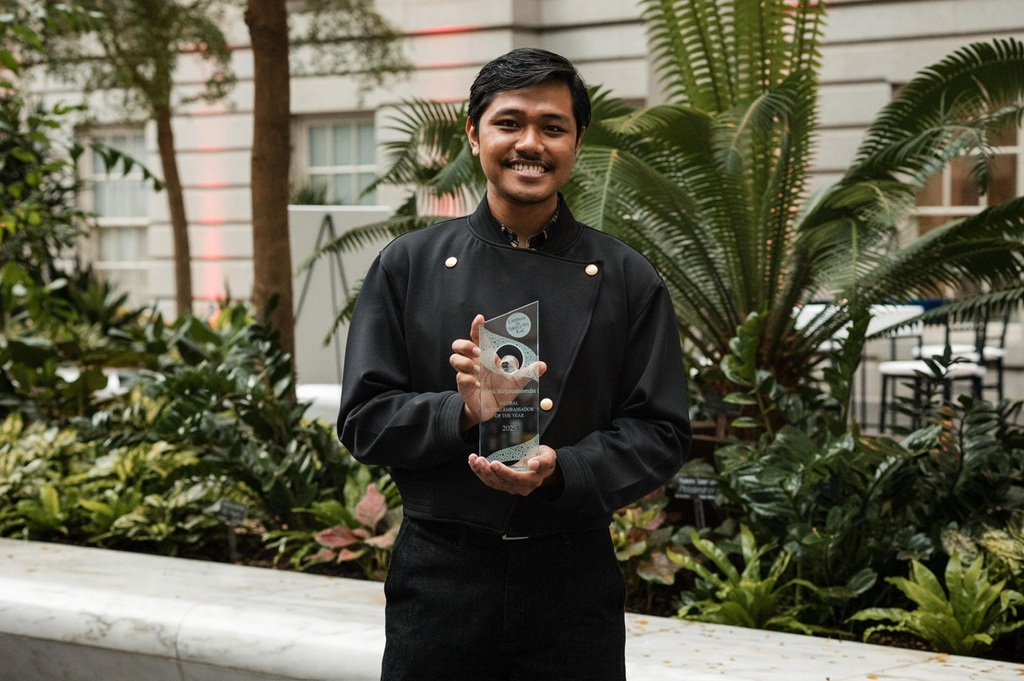 Advokasi Kesehatan Masyarakat, Manik Marganamahendra Sabet Penghargaan Global Young Ambassador of the Year 2025