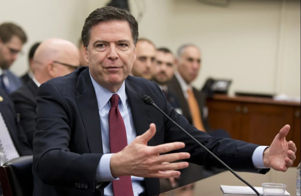 Posting Kode '8647', Mantan Bos FBI James Comey Didakwa Ancam Bunuh Trump