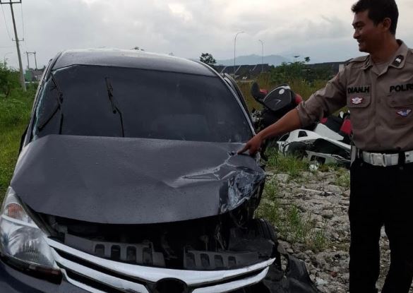 Kecelakaan Avanza Terbalik di Tol Cisumdawu, 7 Karyawan RSUD Cirebon Luka-Luka