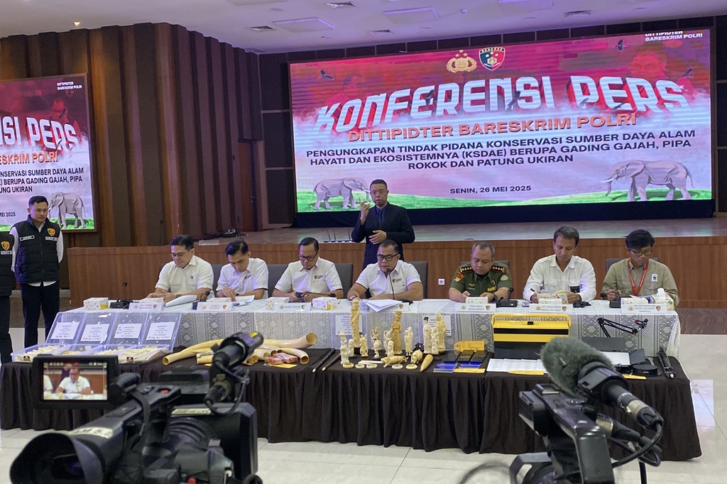 Bareskrim Bongkar Perdagangan Pipa Rokok dan Patung dari Gading Gajah, Tangkap 4 Orang