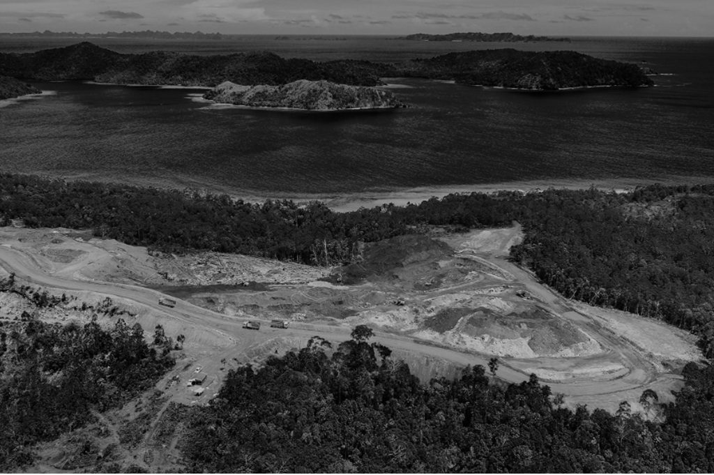 Bahlil Jelaskan Alasan Cabut 4 Izin Tambang Nikel di Raja Ampat