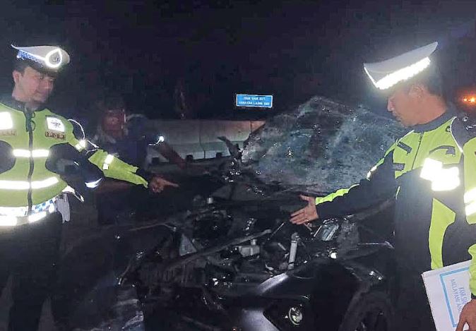 Identitas 3 Korban Tewas Kecelakaan Minibus Tabrak Truk di Tol Bakter, Warga Lampung Timur