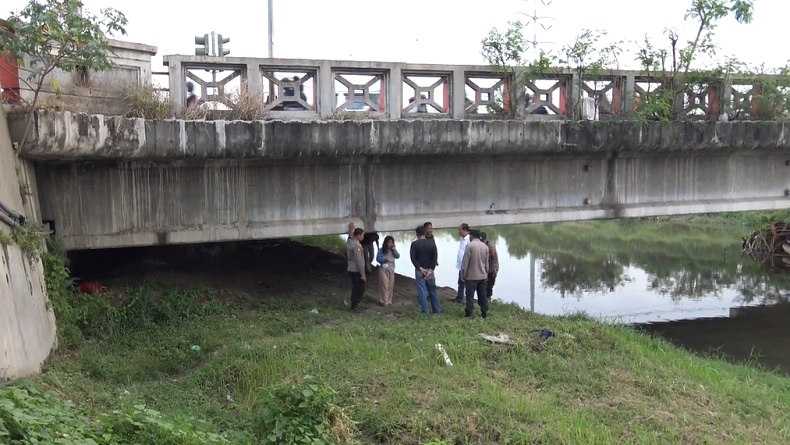 Viral Pria Tewas Dikeroyok Dibuang ke Sungai di Semarang, Polisi Olah TKP
