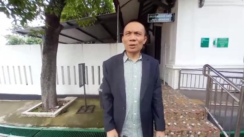 Sidang Ijazah Jokowi, Ahli Forensik Digital Rismon Sianipar Datangi PN Solo