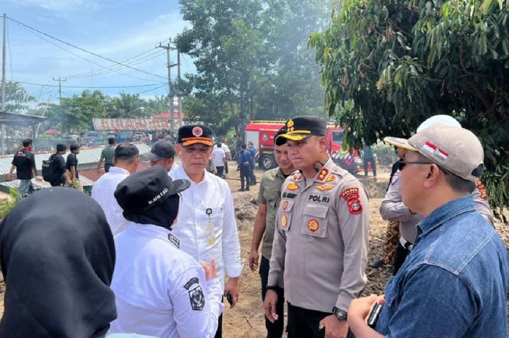 Rusuh di PT SSL Siak Riau: 5 Orang Jadi Tersangka, Puluhan Fasilitas Hangus Terbakar!