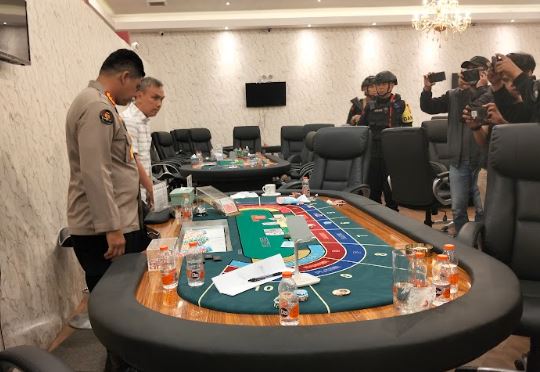 Kasino di Kosambi Bandung Digerebek Polisi, 63 Orang Diamankan