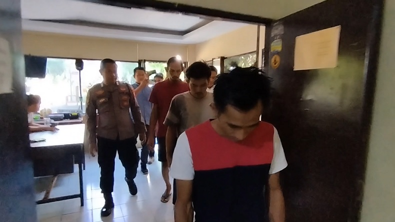 Mengutil Puluhan Paket di Kargo Bandara Sultan Hasanuddin, 3 Karyawan Ditangkap 