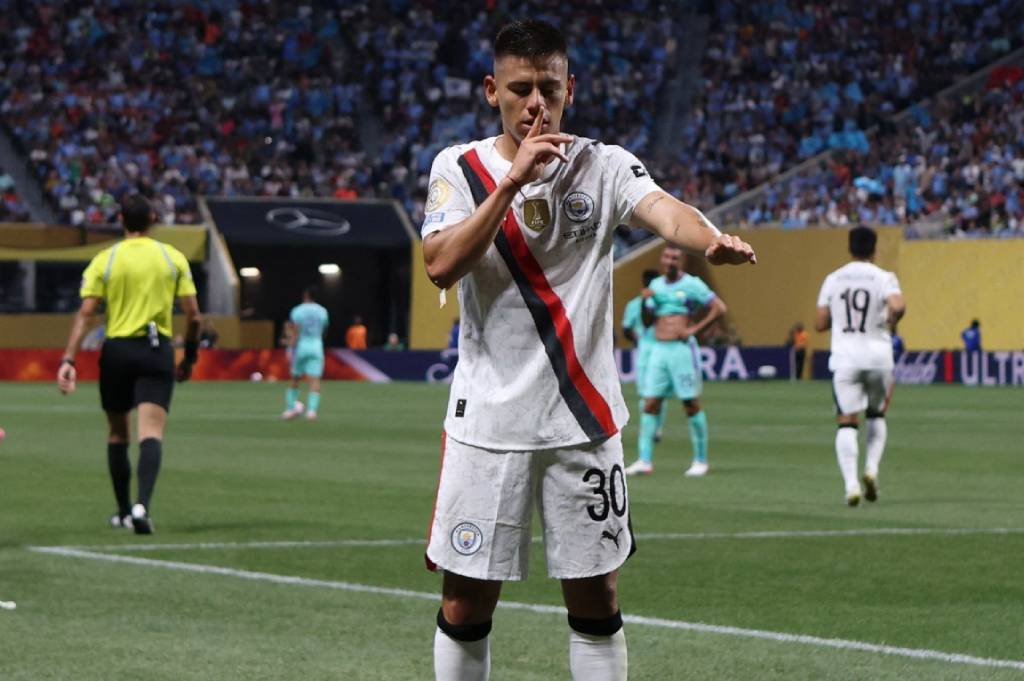 Profil dan Biodata Claudio Echeverri: Setan Kecil Penerus Lionel Messi dan Diego Maradona