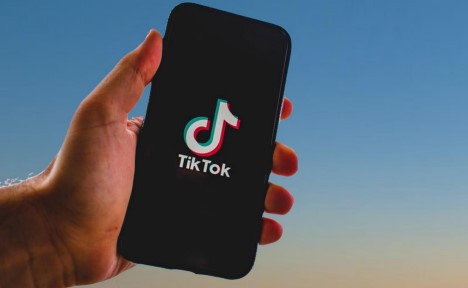 Status Dibekukan, Komdigi Pastikan TikTok Masih Bisa Diakses