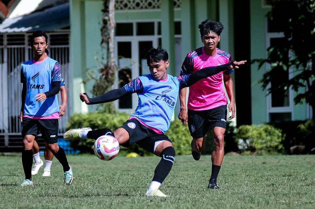 Arema FC Diam-Diam Incar 4 Pemain Brasil, Siapkan Rombakan Besar di Liga 1 2025-2026