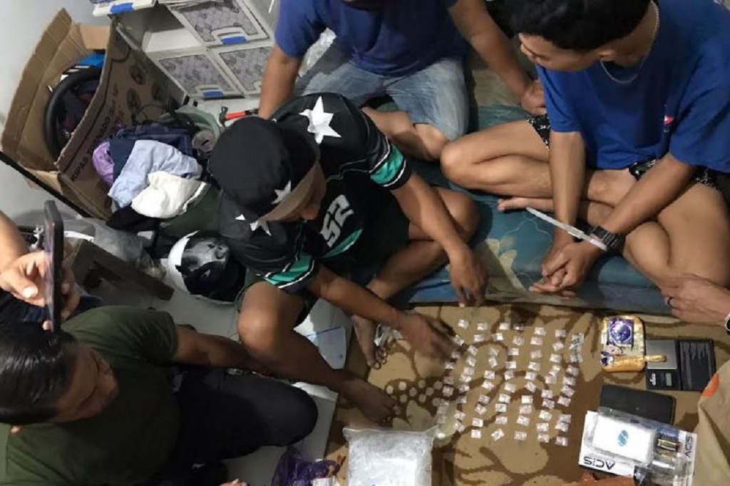 2 Pemuda Kendari Nekat Edarkan Sabu, Uangnya buat Foya-foya