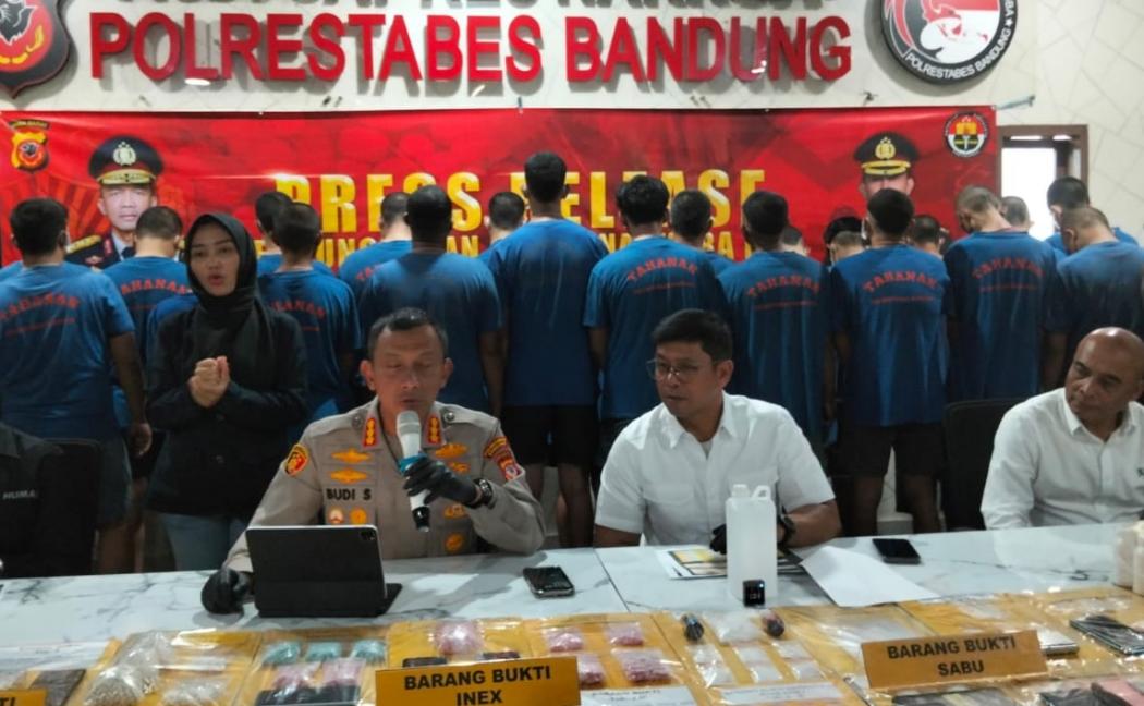 Polisi Tangkap 51 Pengedar Narkoba dan Obat Terlarang di Bandung, Sita 1 Kg Tembakau Sintetis   