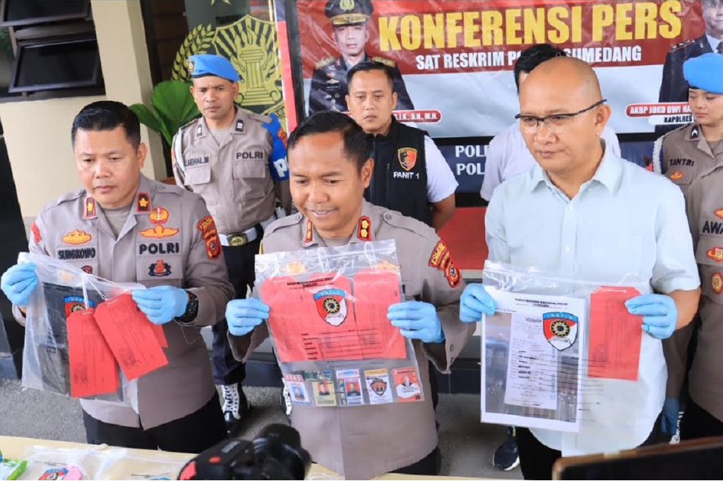 Intimidasi Kades soal Dana Bumdes, 5 Pelaku Pemerasan di Sumedang Ditangkap