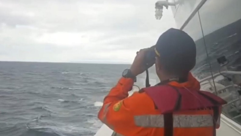 SAR Temukan Objek Diduga Bangkai KMP Tunu Pratama Jaya di Selat Bali 