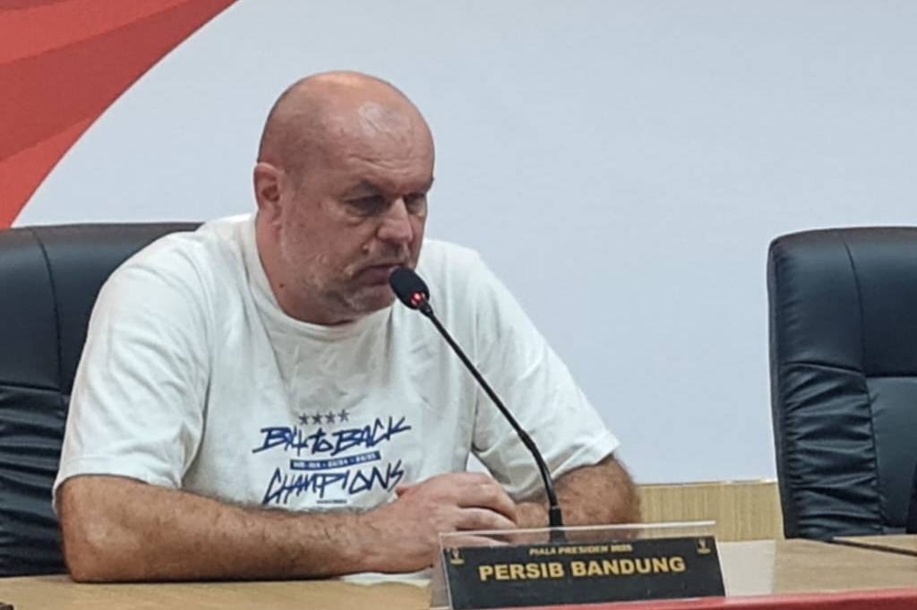 Bojan Hodak Kirim Pesan Khusus untuk Bobotoh jelang Persib vs Persebaya 