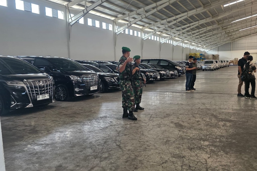 Kejagung Sita 72 Mobil terkait Kasus Korupsi Kredit Sritex, Ada Mercedes Maybach