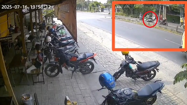 Detik-Detik 2 Maling Kecelakaan saat Kabur Dikejar Warga di Pasuruan Terekam CCTV