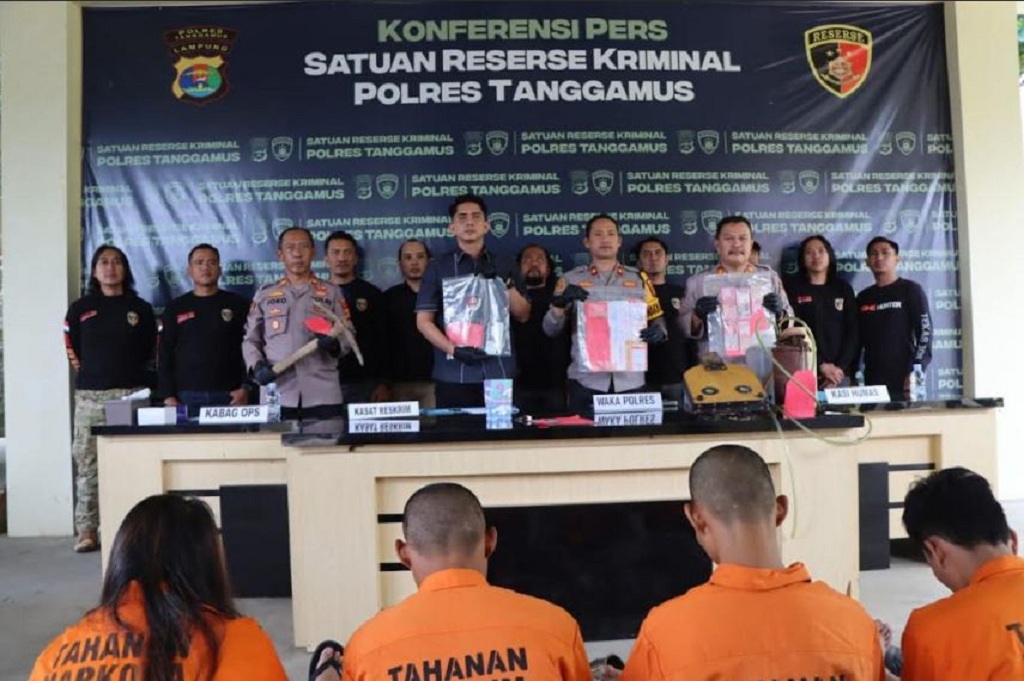 Miris! 2 Siswi SMA di Tanggamus Jadi Penadah Emas Curian Senilai Rp150 Juta