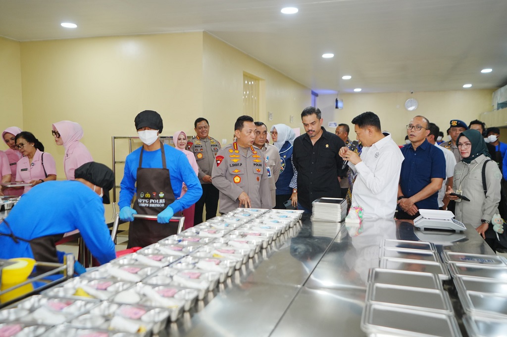 Kapolri Resmikan 28 SPPG Polri, Bisa Layani 96.000 Penerima MBG