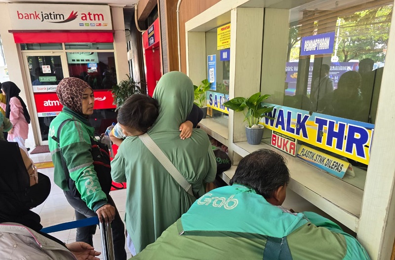 Pemutihan PKB Jatim 2025: Hapus Peluh Driver Ojol dan Kelompok Tak Mampu 