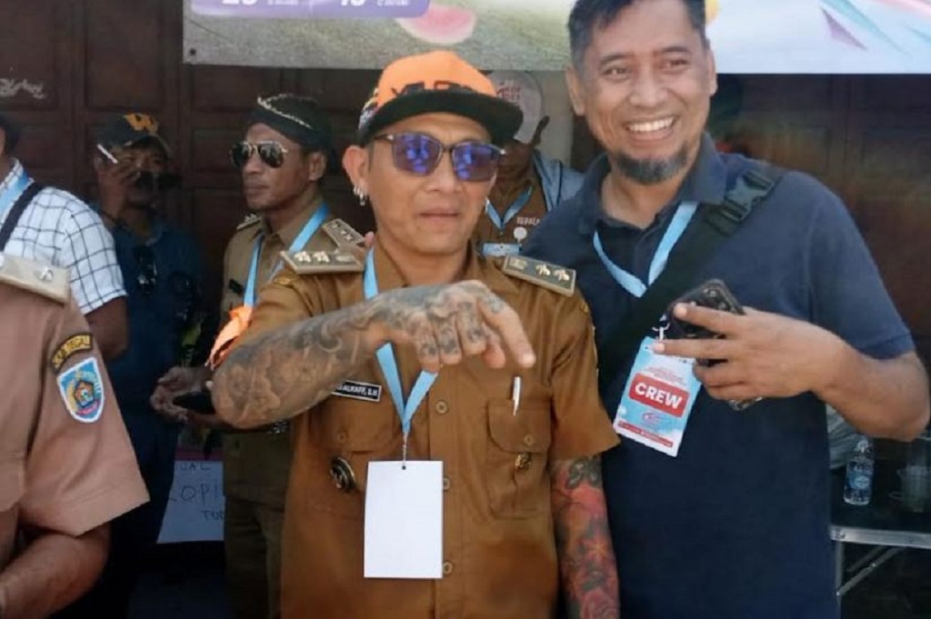 Kades Bertato ala Yakuza Curi Perhatian saat Peresmian Koperasi Merah Putih di Klaten