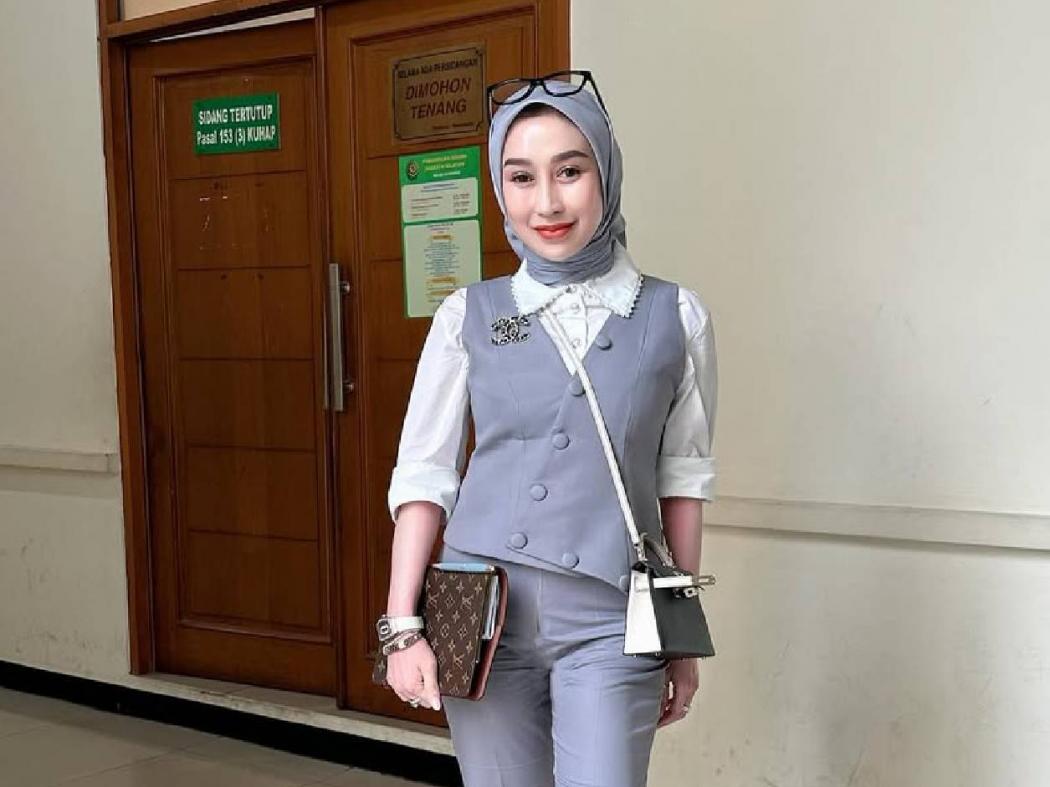 Reza Gladys Ngadu ke Hakim Disebut Muka Abu-Abu oleh Nikita Mirzani  