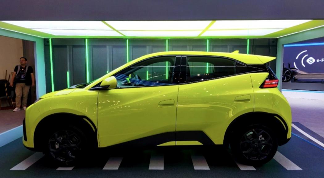 Tampilan Sama, Ini Perbedaan BYD Atto 1 Dynamic dan Premium