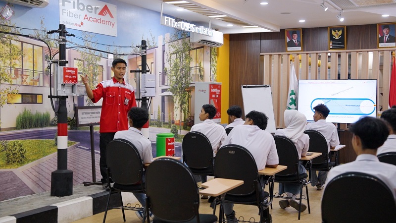 Fiber Academy Telkom Akses Luncurkan Kelas Industri Digital bagi Siswa dan Guru 