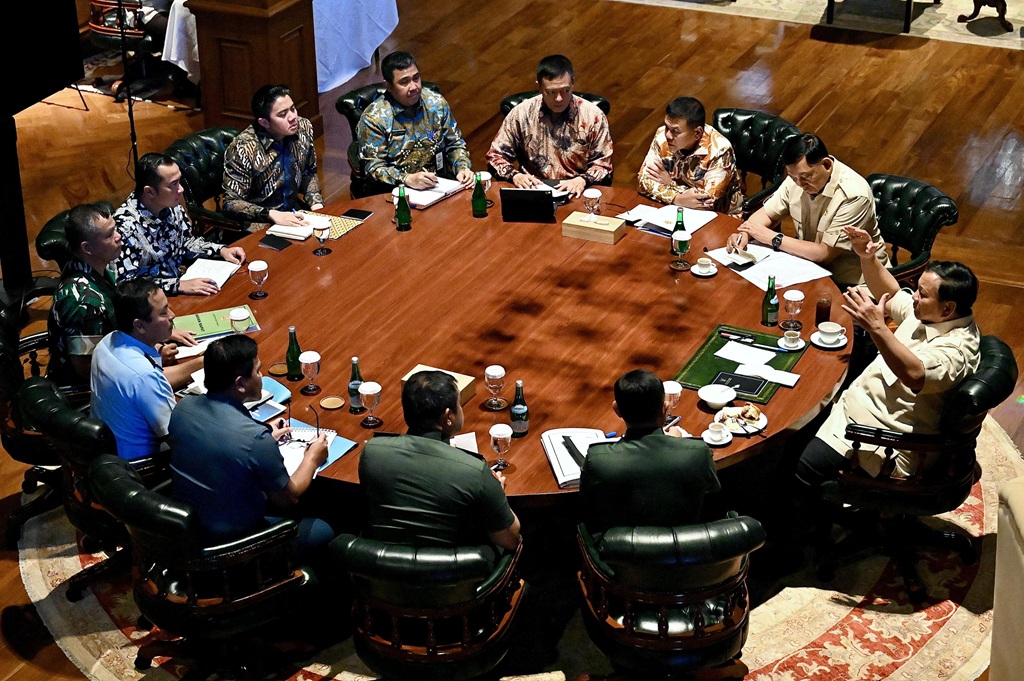 Prabowo Panggil Panglima hingga Kepala Staf TNI ke Hambalang, Ini yang Dibahas