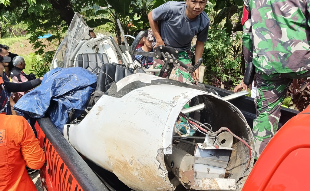 Cerita Warga Detik-Detik Pesawat Latih Jatuh di Bogor hingga Tewaskan Marsma Fajar